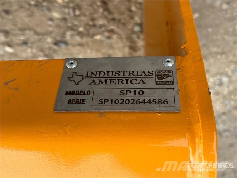 Industrias America SP10 120 in Skid Steer Snow Pusher (Unused) Снежные отвалы и плуги