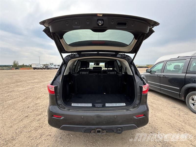 Infiniti JX35 AWD SUV Personbiler