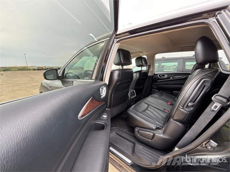 Infiniti JX35 AWD SUV Personbiler