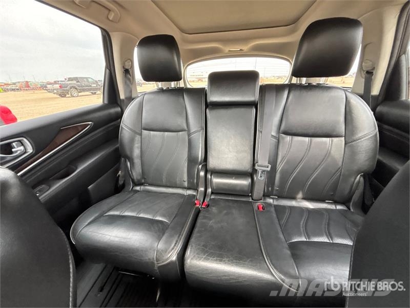 Infiniti JX35 AWD SUV Personbiler