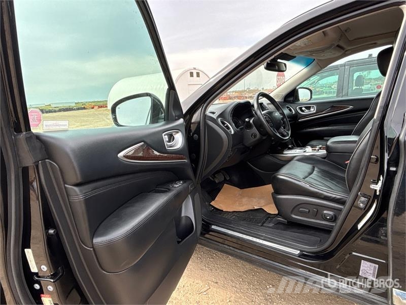 Infiniti JX35 AWD SUV Personbiler