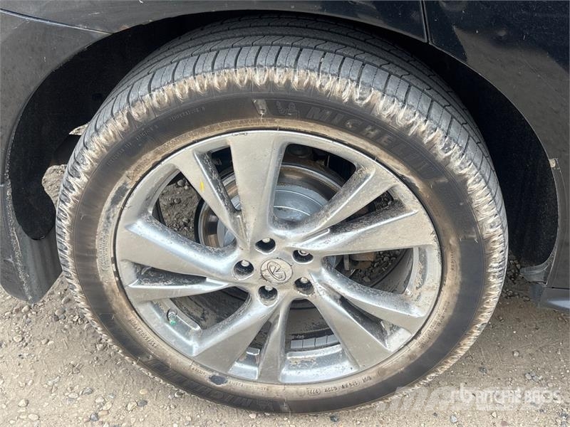 Infiniti JX35 AWD SUV Personbiler