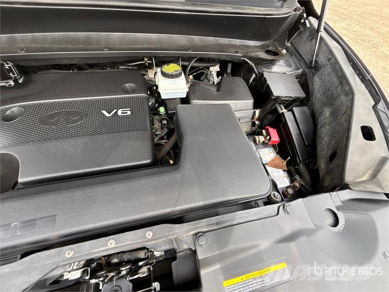 Infiniti JX35 AWD SUV Personbiler