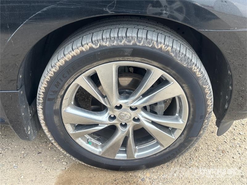 Infiniti JX35 AWD SUV Personbiler