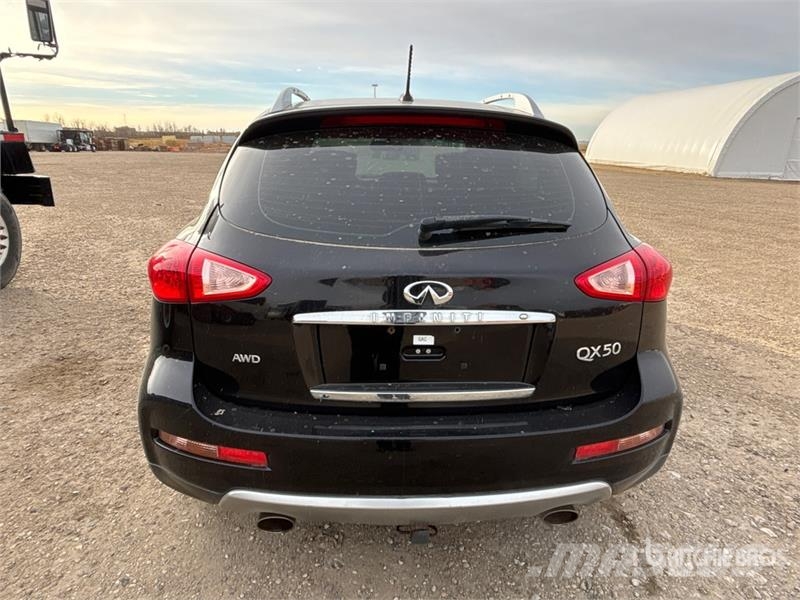Infiniti QX50 AWD SUV Lengvieji automobiliai