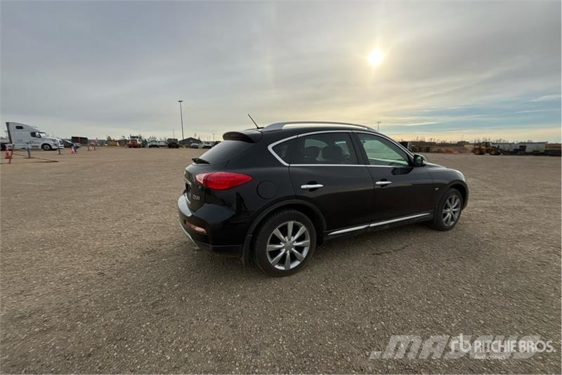 Infiniti QX50 AWD SUV Lengvieji automobiliai