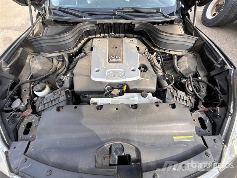 Infiniti QX50 AWD SUV Lengvieji automobiliai