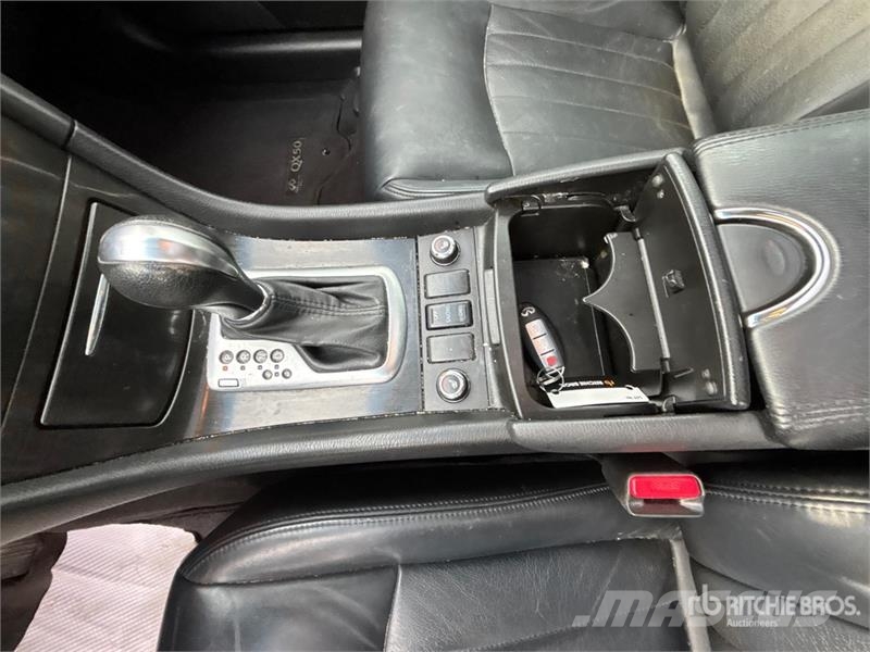 Infiniti QX50 AWD SUV Personbiler