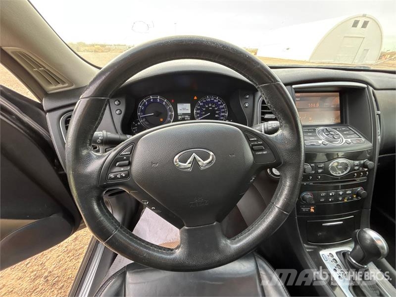 Infiniti QX50 AWD SUV Lengvieji automobiliai