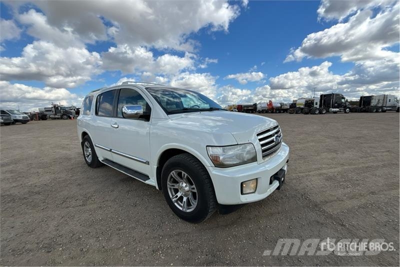 Infiniti QX56 4WD SUV 汽车