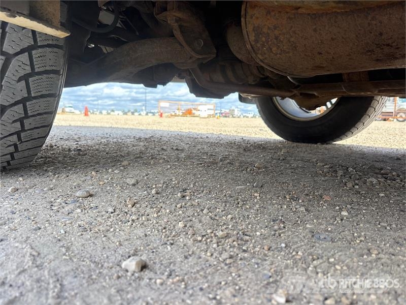 Infiniti QX56 4WD SUV 汽车