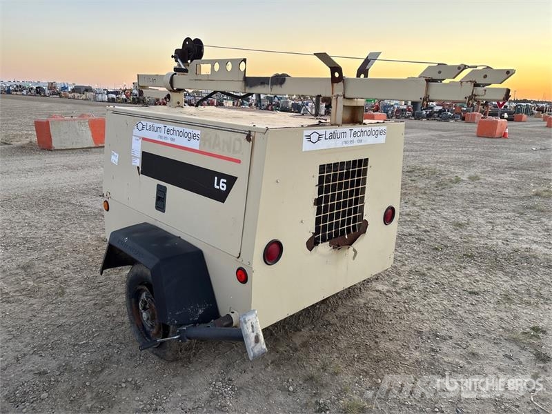 Ingersoll Rand L6-4MH 6 kW Light Tower (Inoperable) Lichtmasten