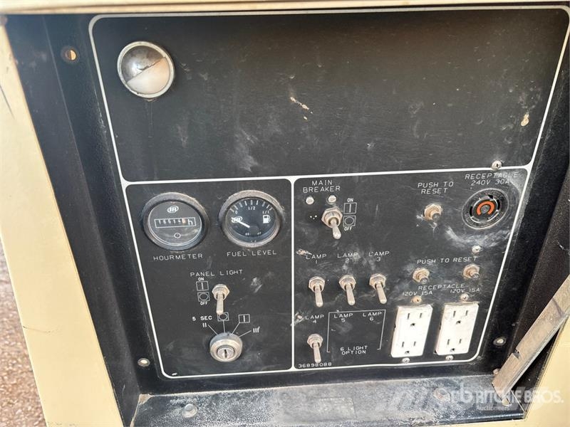 Ingersoll Rand L8-60HZ-T4F 8 kW Light Tower (Inoperable) Gaismas torņi