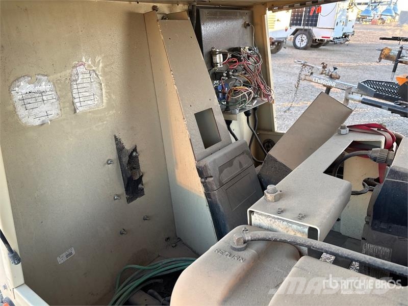 Ingersoll Rand L8-60HZ-T4F 8 kW Light Tower (Inoperable) Gaismas torņi
