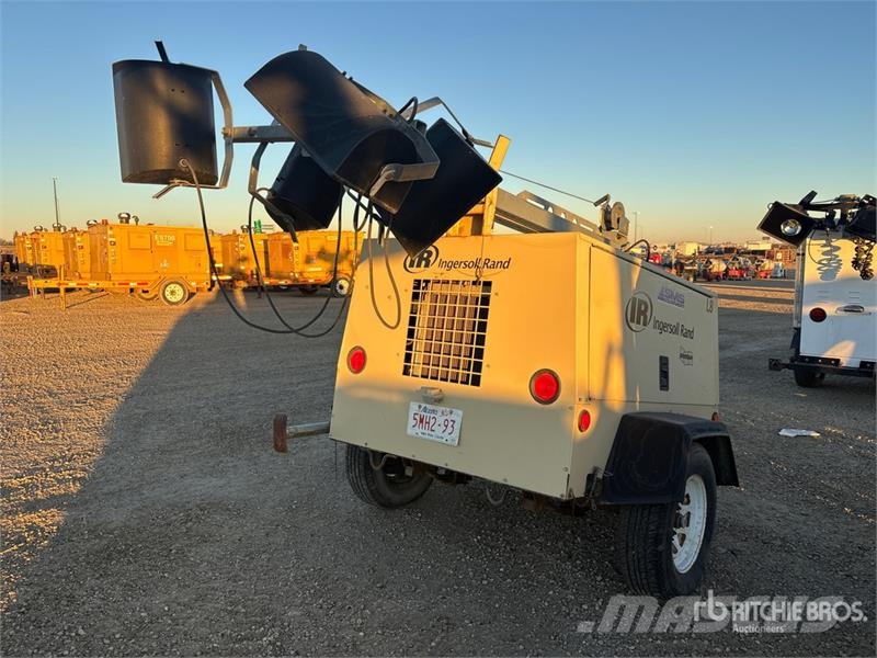 Ingersoll Rand L8-60HZ-T4F 8 kW Light Tower (Inoperable) Gaismas torņi