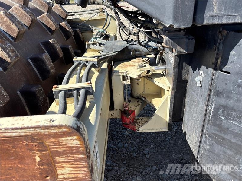 Ingersoll Rand SD100D Padfoot Drum Compactor Tahačové válce