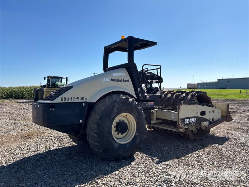Ingersoll Rand SD100D Padfoot Drum Compactor Tahačové válce