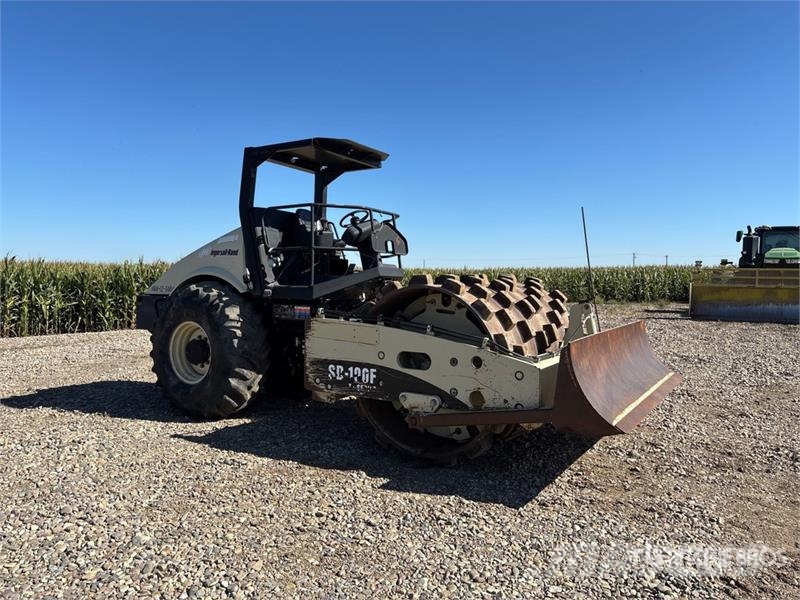 Ingersoll Rand SD100D Padfoot Drum Compactor Tahačové válce