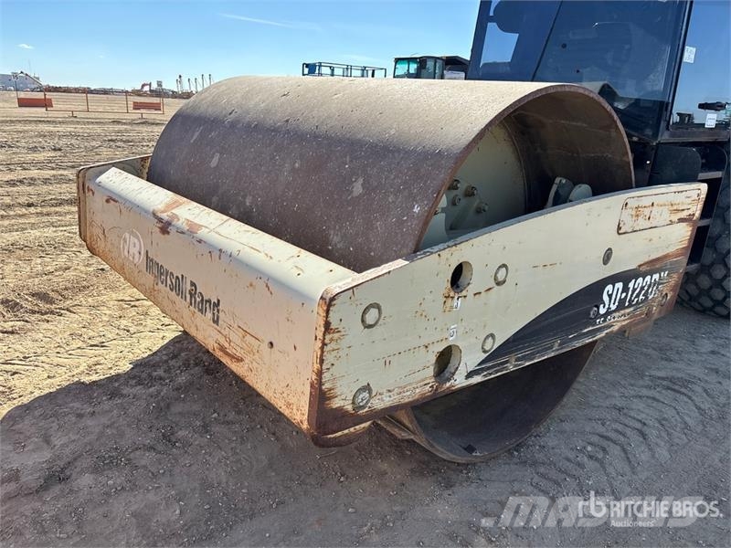 Ingersoll Rand SD122DX Smooth Drum Compactor Walzenzüge
