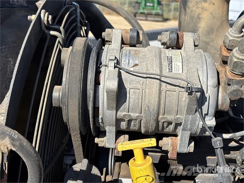Ingersoll Rand SD122DX Smooth Drum Compactor Walzenzüge