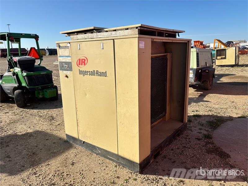 Ingersoll Rand SSR-EP100 446 cfm Electric Air Compressor Kompressoren