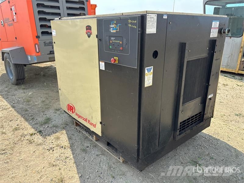 Ingersoll Rand SSRUP6-40-150W/D 170 cfm Skid-Mounted Air Compress Compresoras