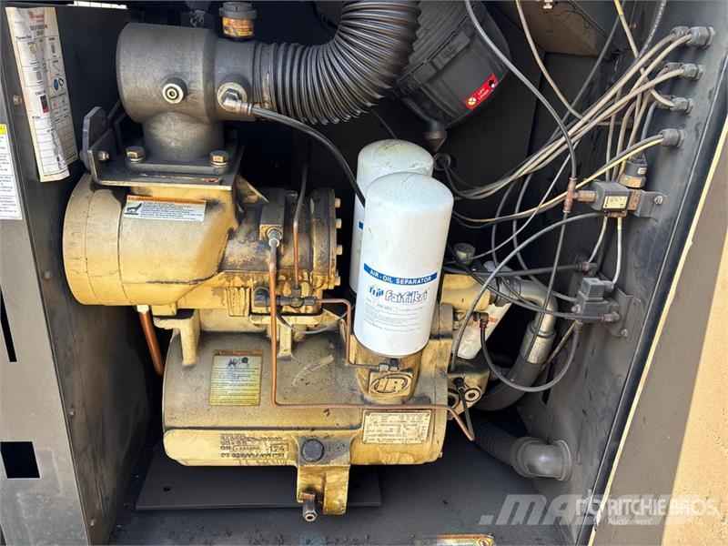 Ingersoll Rand SSRUP6-40-150W/D 170 cfm Skid-Mounted Air Compress Compresoras