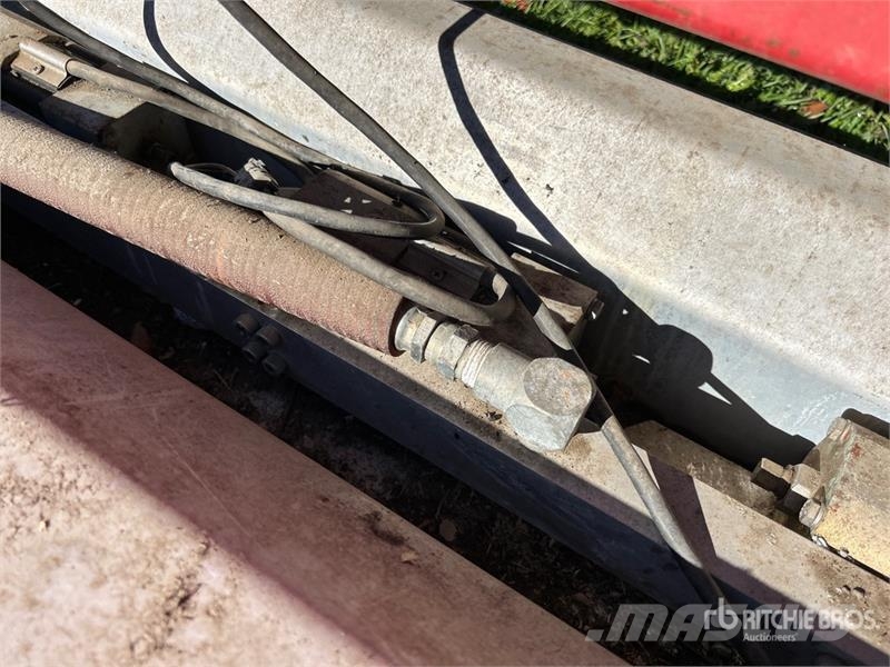 Innovative Equipment LPI4453 Liquid Injection Aer Sonstige Landmaschinen