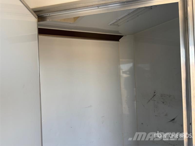 Intech BTA8524TA3 24 ft x 102 in Portable T/A Mobi Other