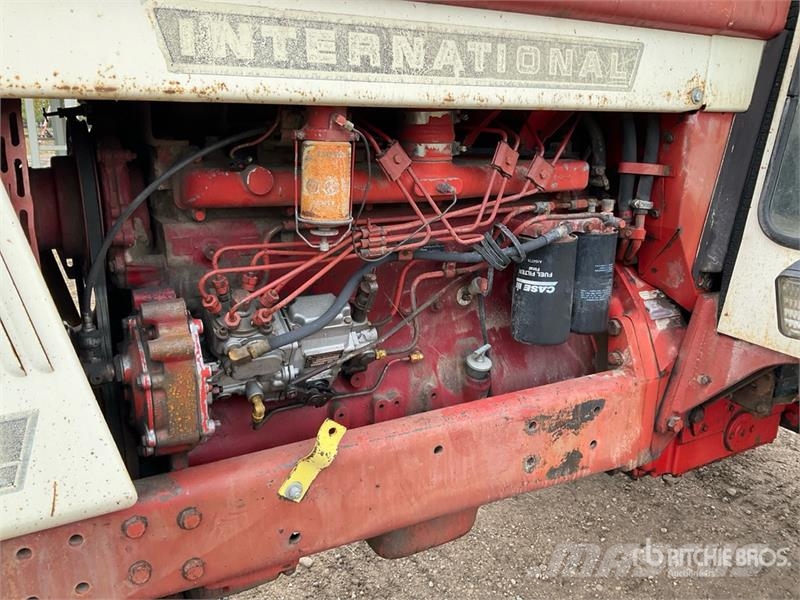 International 1066 2WD Tractor Traktoren