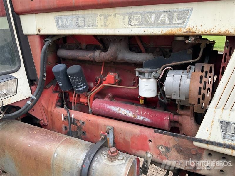 International 1066 2WD Tractor Traktoren
