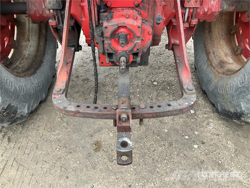 International 1066 2WD Tractor Traktoren