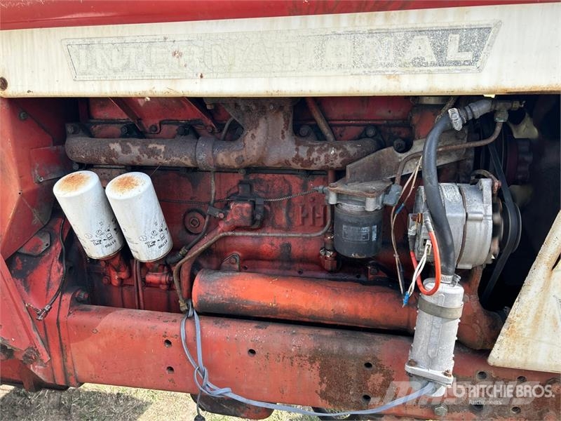 International 1066 2WD Tractor Traktörler