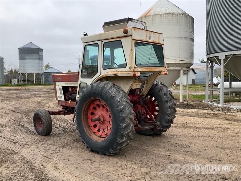 International 1066 2WD Tractor Traktoren