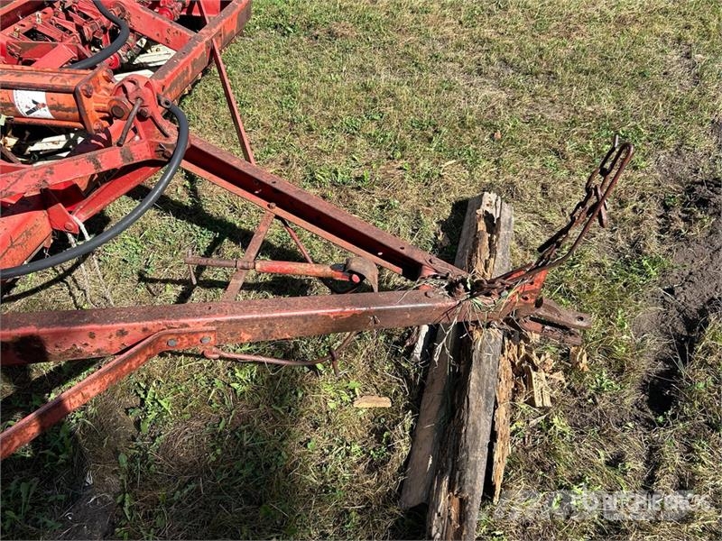 International 12 ft Seed Drill Сеялки