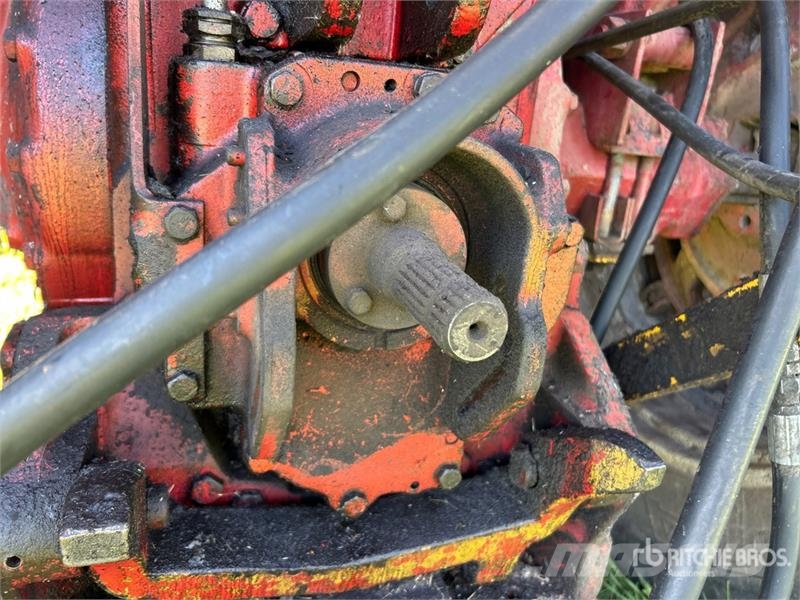 International 1466 2WD Tractor Traktörler