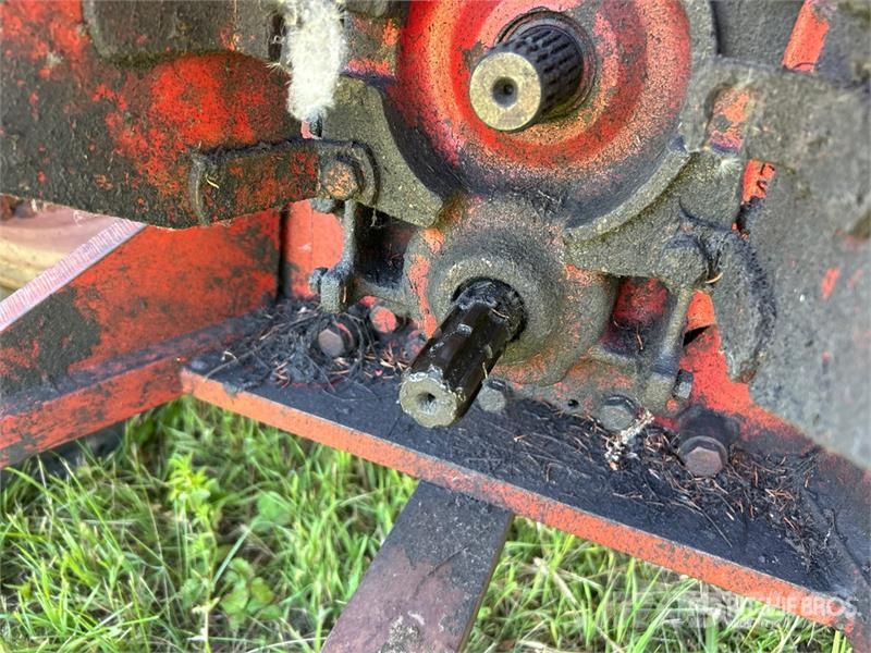 International 1466 2WD Tractor Traktorer