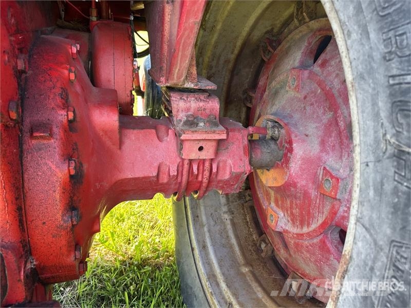 International 1466 2WD Tractor Traktorer