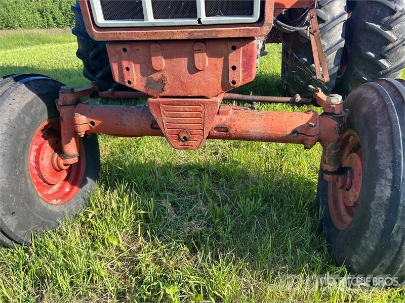 International 1466 2WD Tractor Traktorer