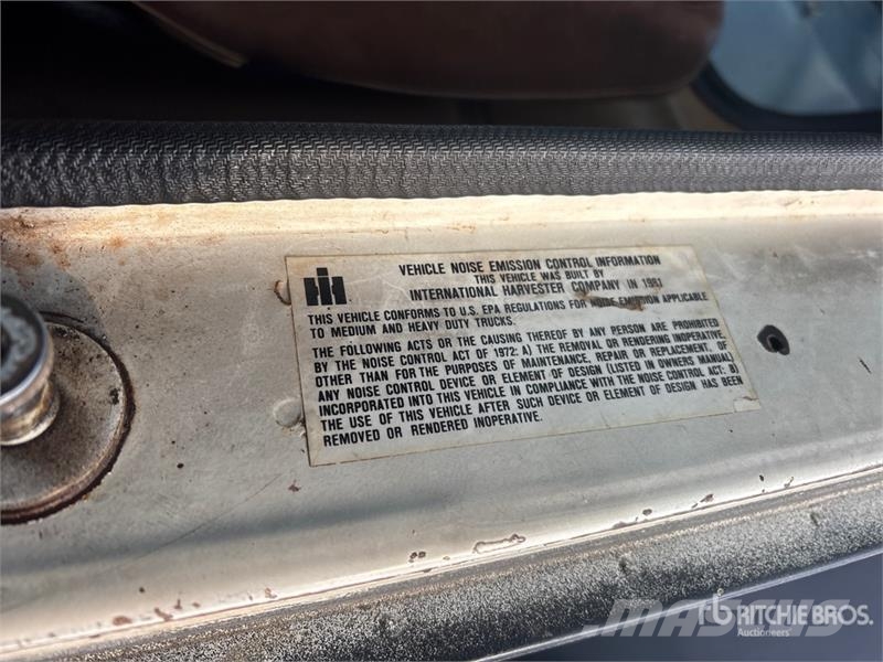 International 1854 Vesisäiliöautot
