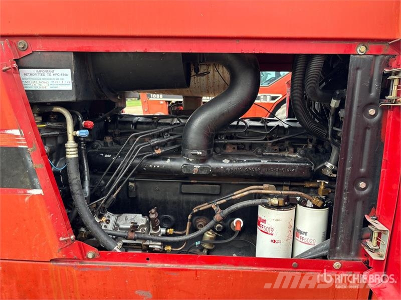 International 3688 2WD Tractor الجرارات