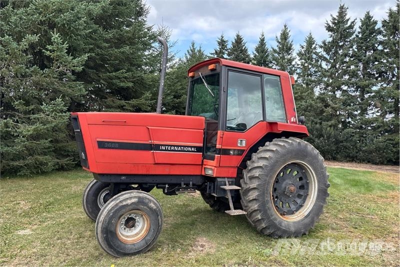 International 3688 2WD Tractor الجرارات