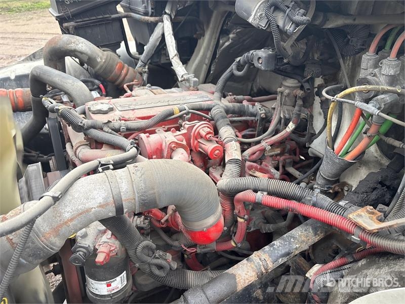 International 4300 Kabine i unutrašnjost