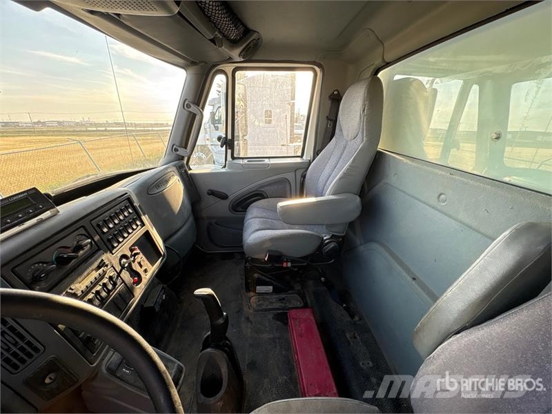 International 4300 Самосвал