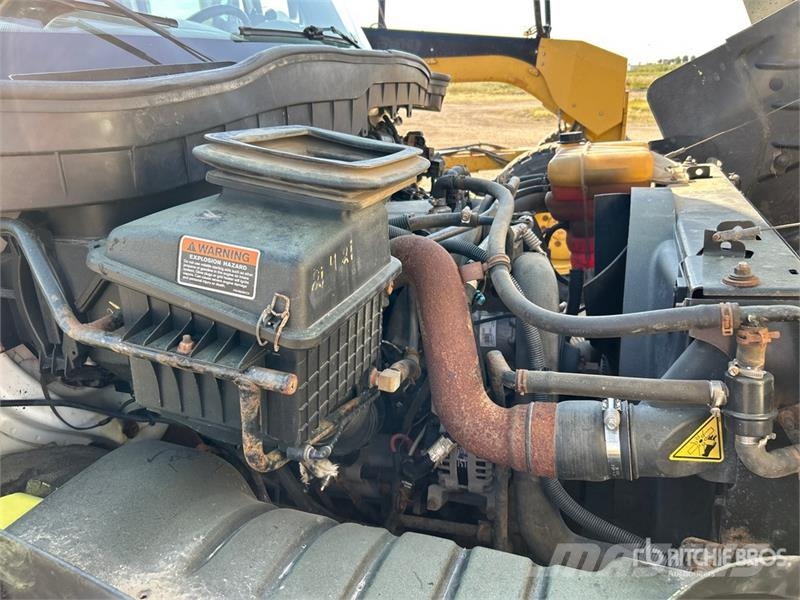 International 4300 Autobasculanta