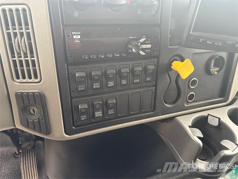 International 4300 Tovornjaki hladilniki