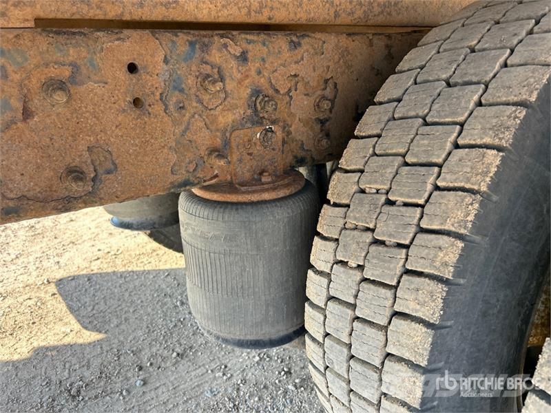 International 4300 Autobasculanta