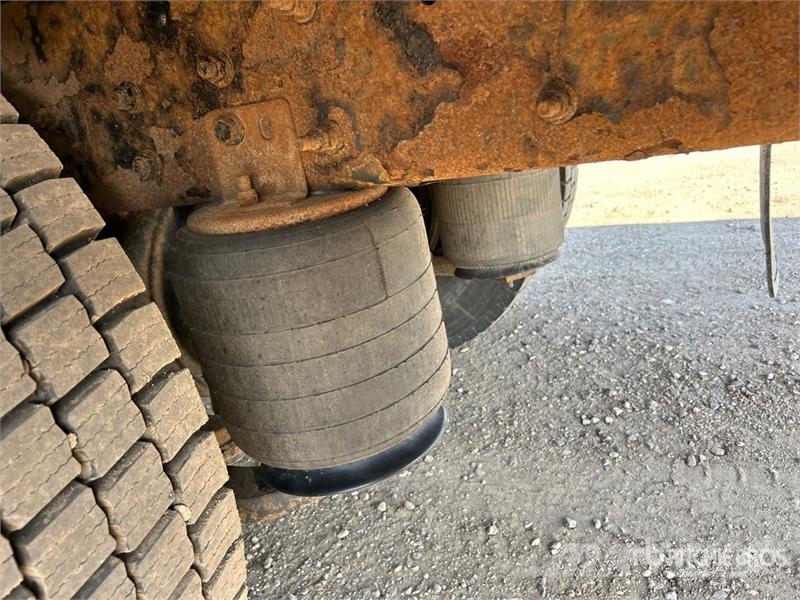 International 4300 Autobasculanta