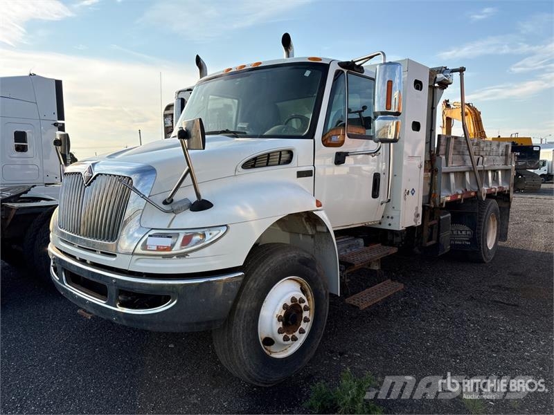 International 4300 Самосвал