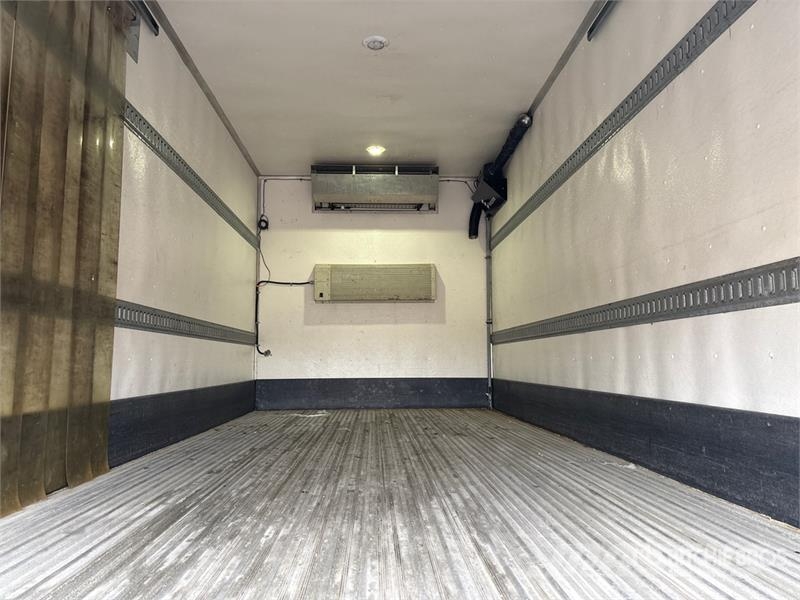 International 4300 Camion a temperatura controllata